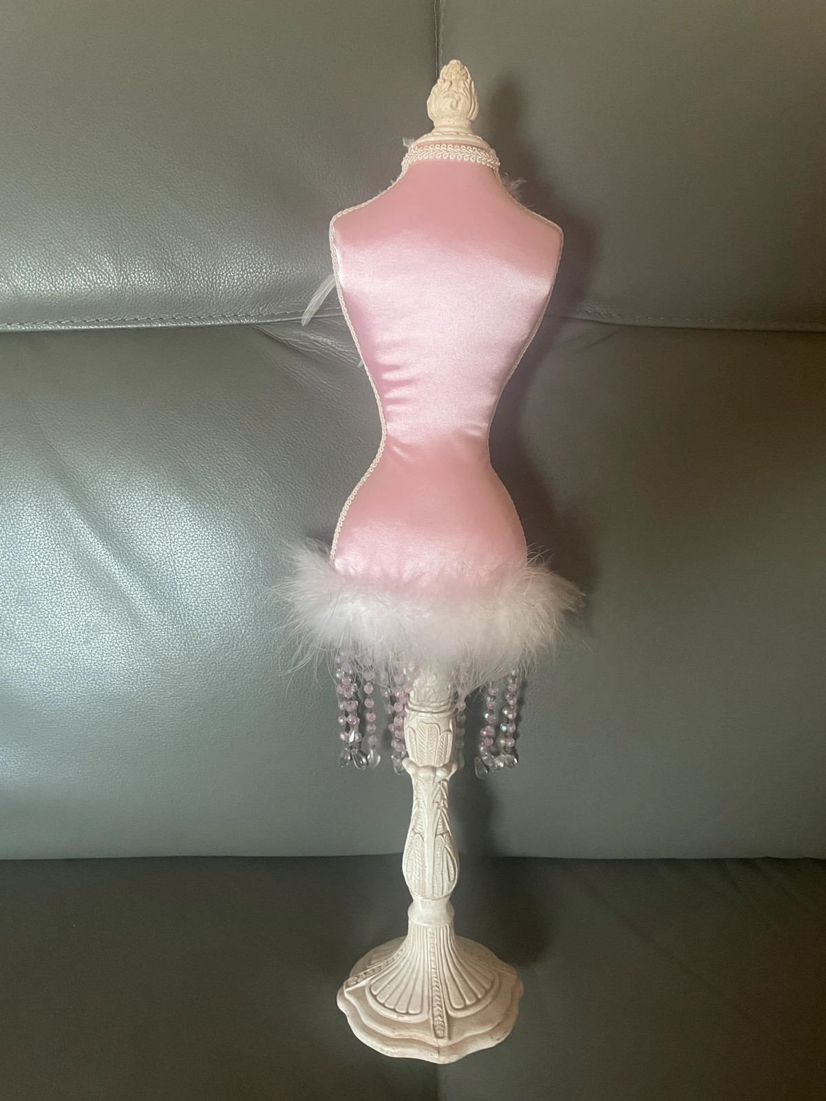 Très beau porte bijoux en forme de mannequin 2