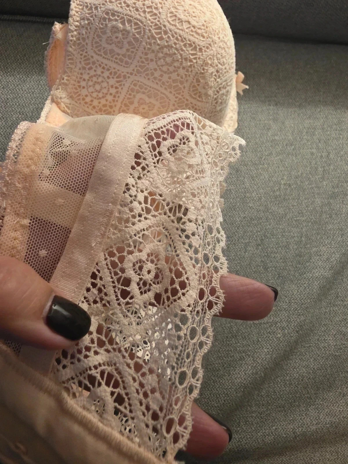 Sujetador rosa Selene 90B con encaje y copa preformada, sin usar 😊 – Selene – taille 90B 3
