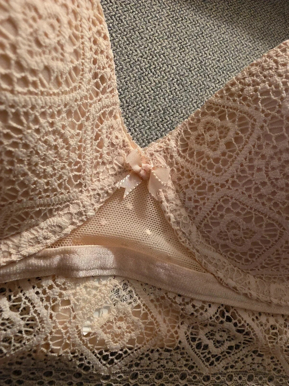 Sujetador rosa Selene 90B con encaje y copa preformada, sin usar 😊 – Selene – taille 90B 5