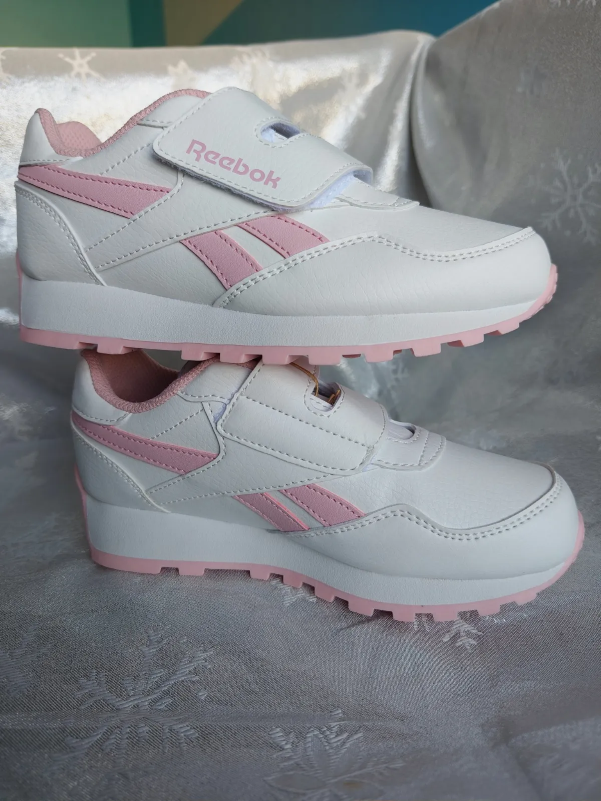 Baskets Reebok blanches et roses à scratchs 32.5 – Reebok – taille EU 32 8