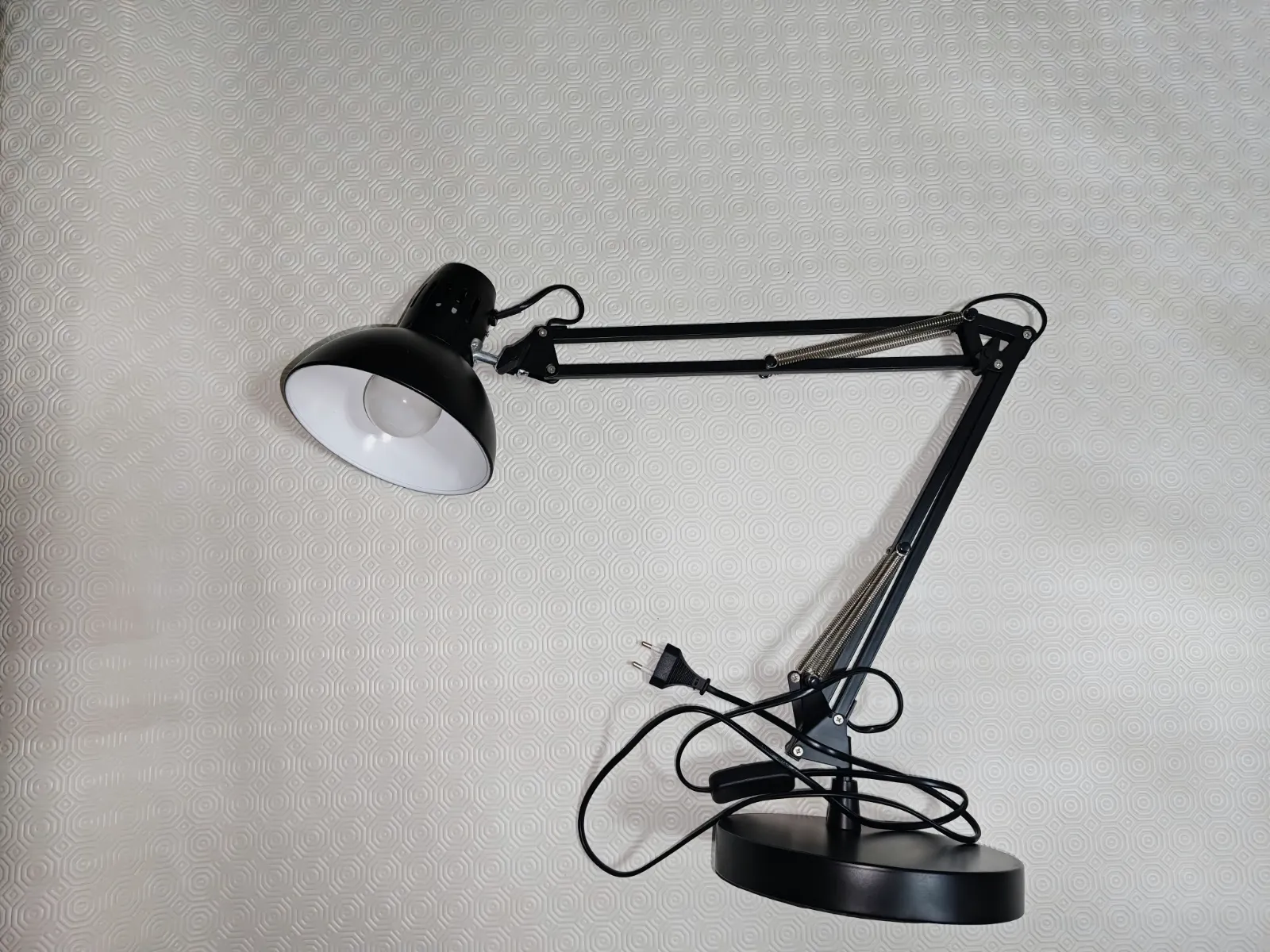 Grande Lampe de bureau articulée noire inspire  – Inspire 9