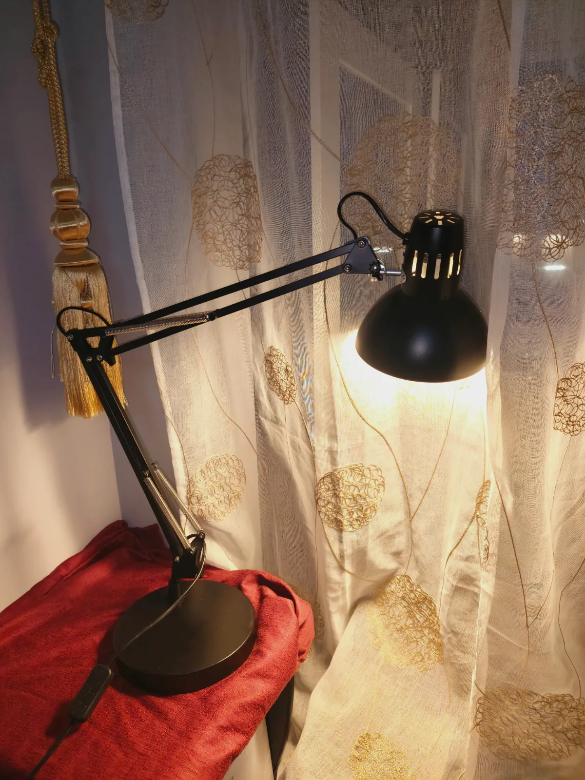 Grande Lampe de bureau articulée noire inspire  – Inspire 4