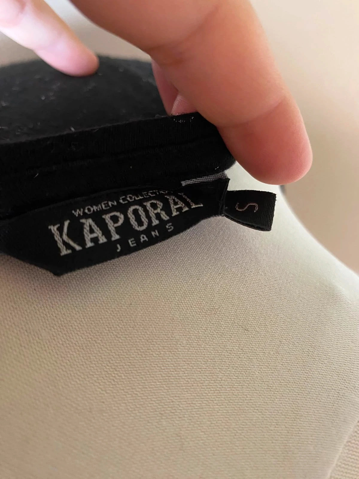 Tshirt noir a paillete dentelle kaporal taille s – Kaporal – taille S / 36 / 8 3