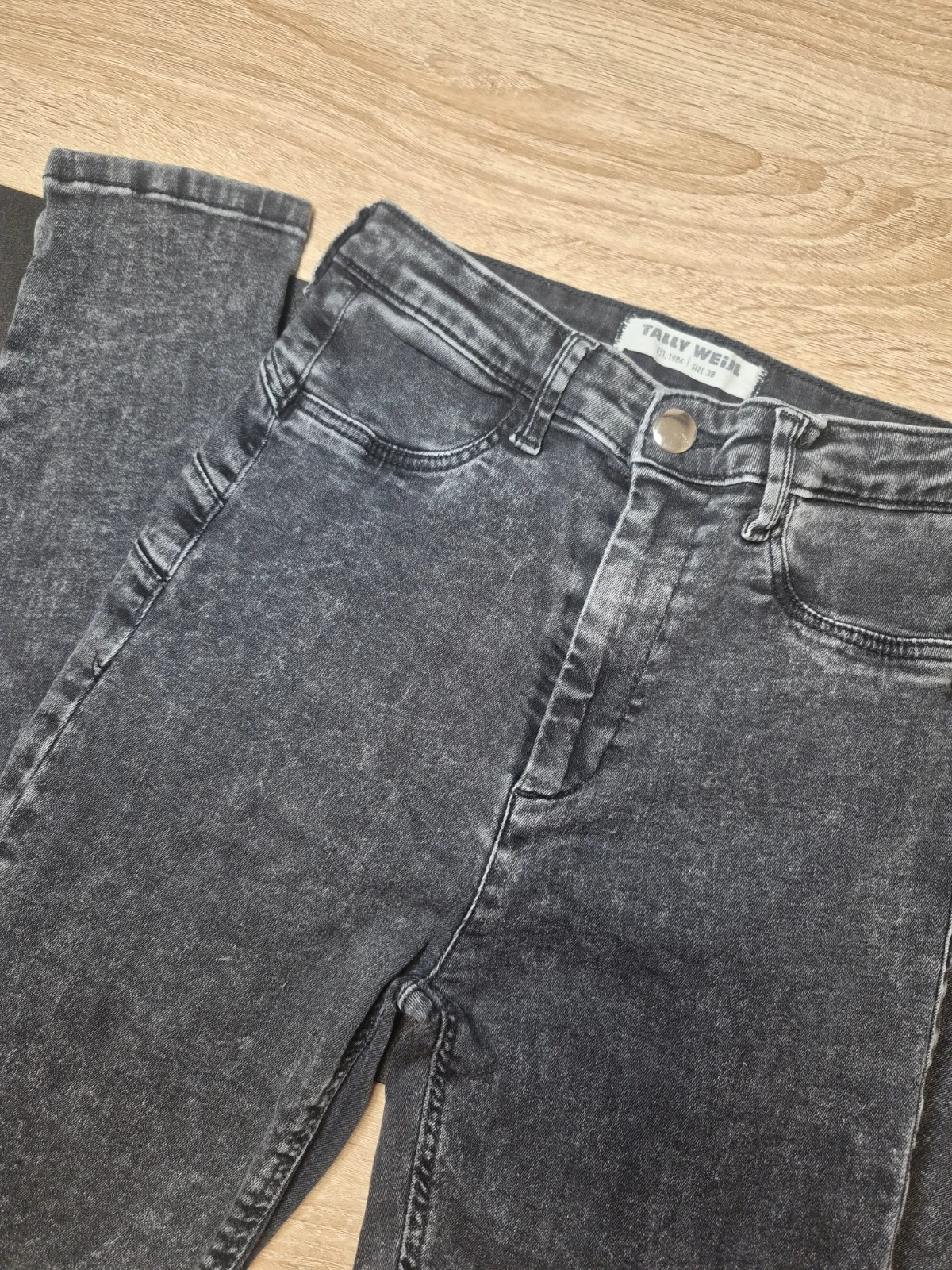 Jean skinny taille haute Tally Weijl gris delave taille 38 – Tally Weijl – taille M / 38 / 10 2