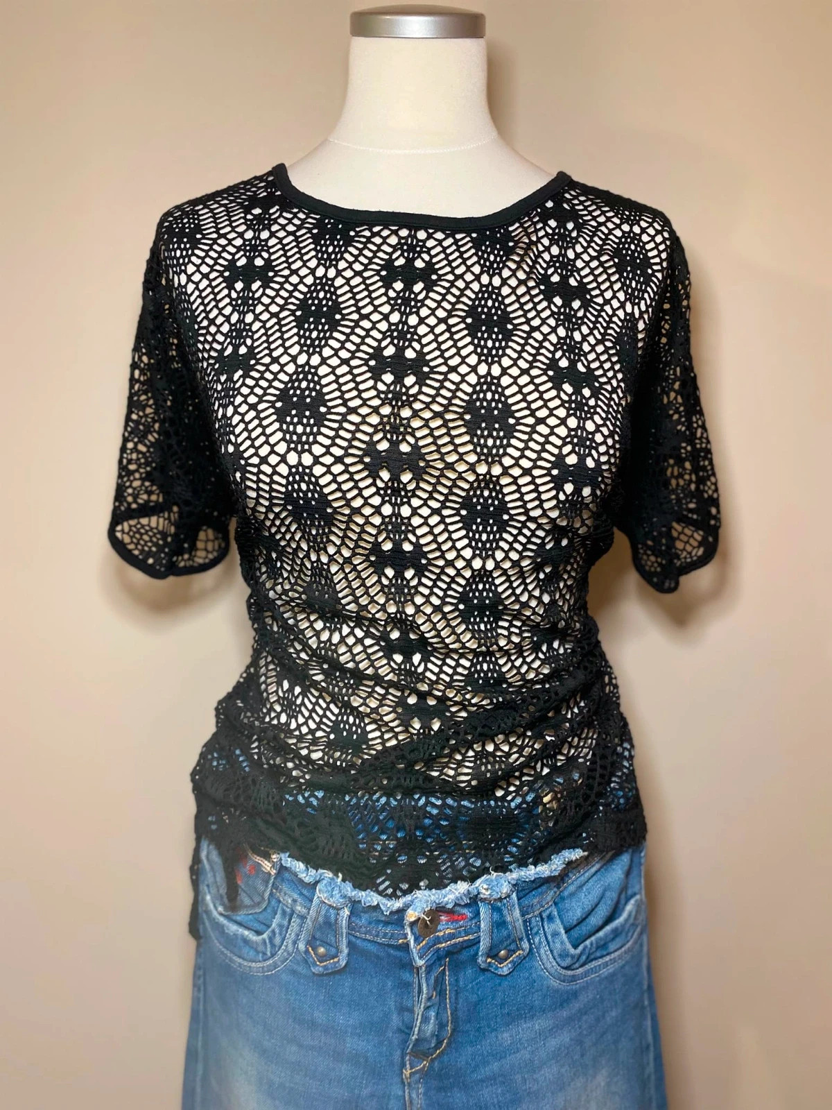 Top noir en maille crochet ajouree – Tendance – taille L / 40 / 12