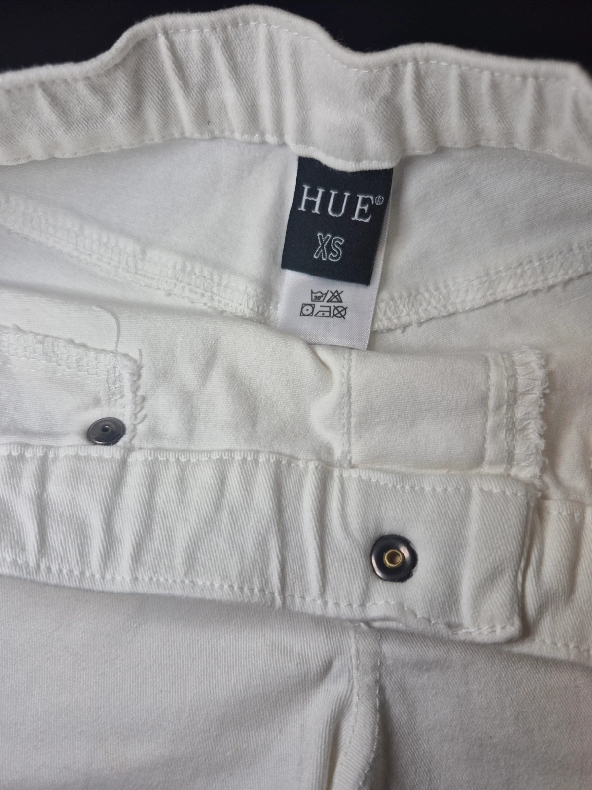 Short en jean blanc taille elastique HUE taille XS effet effiloche – Hue – taille XS / 34 / 6 3