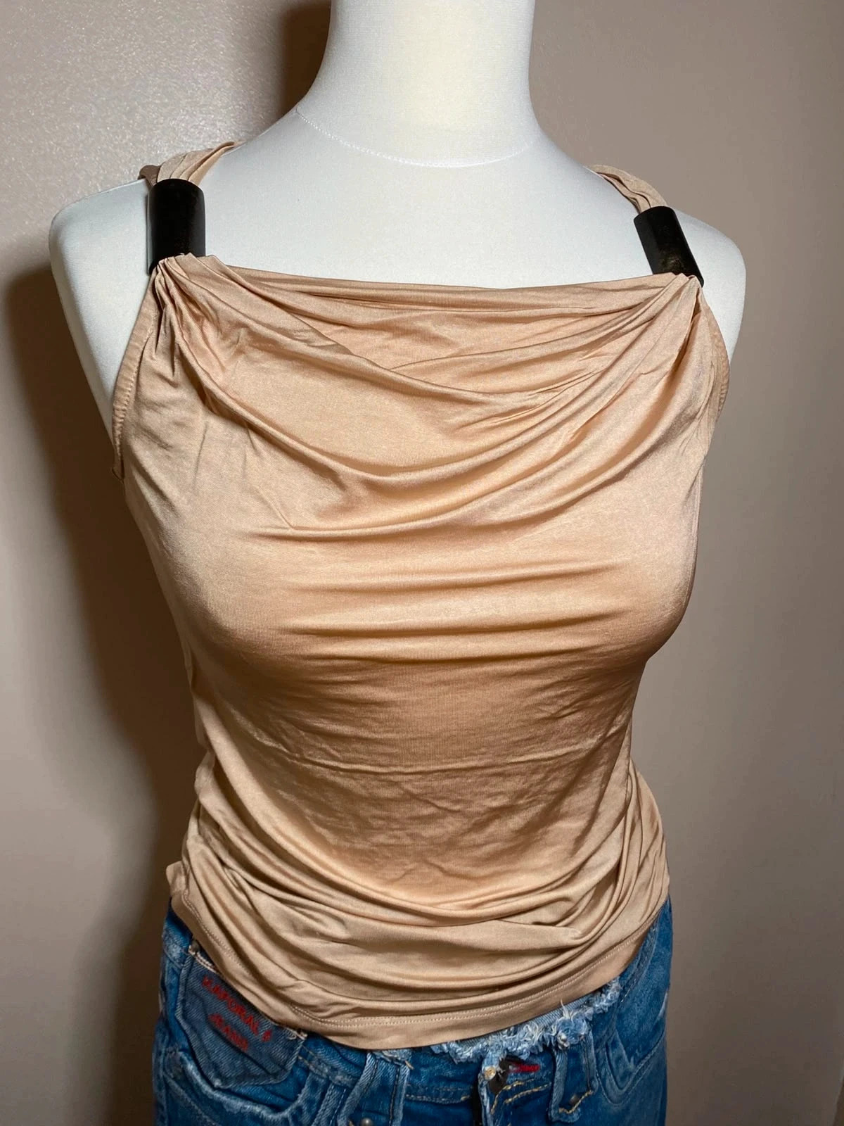 Top fluide satine beige camaieu col benitier taille s