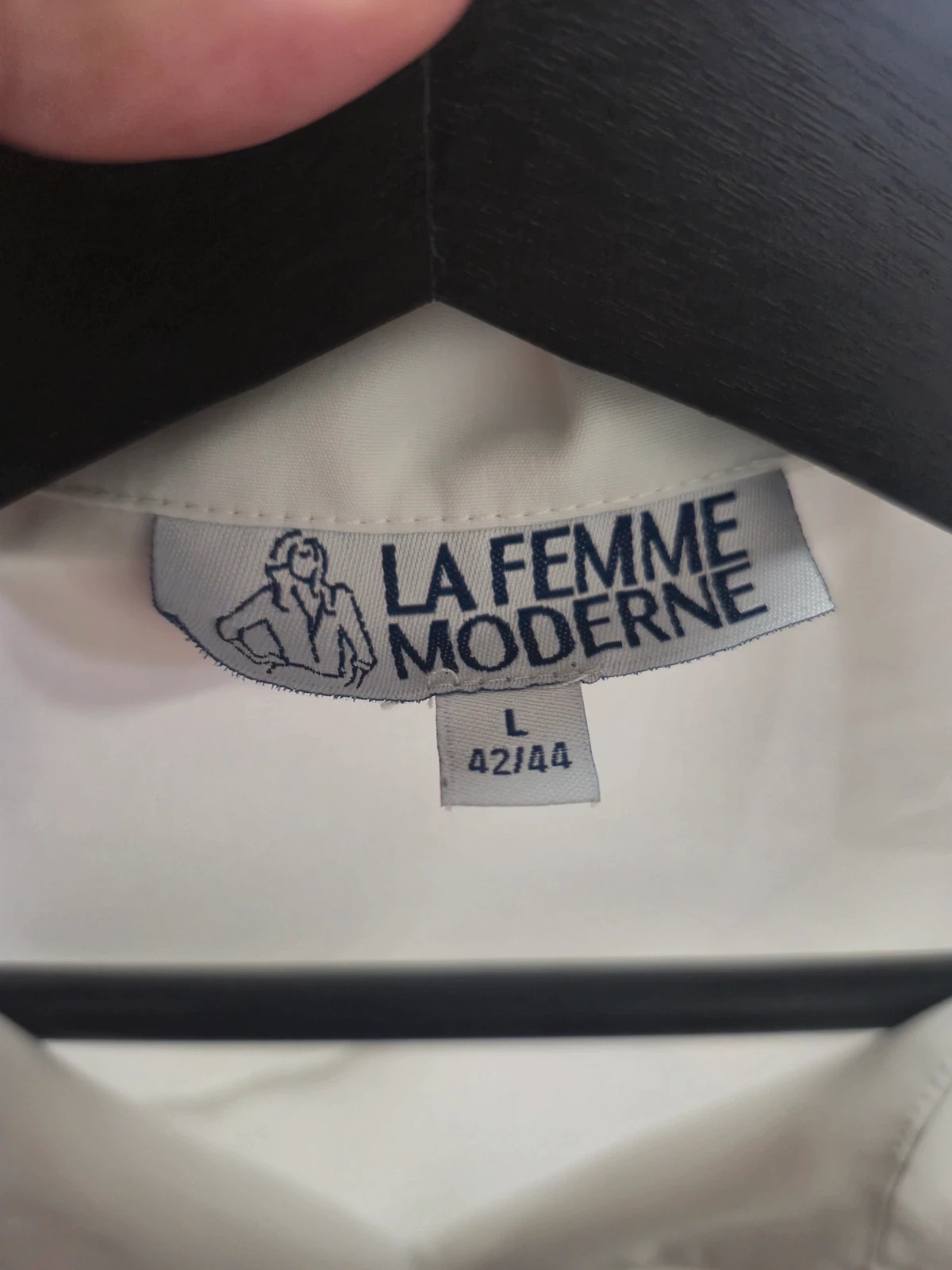 Veste satiné blanche avec épaulette 0 défaut ni tâche la femme moderne taille L – La Femme Moderne – taille L / 40 / 12 3