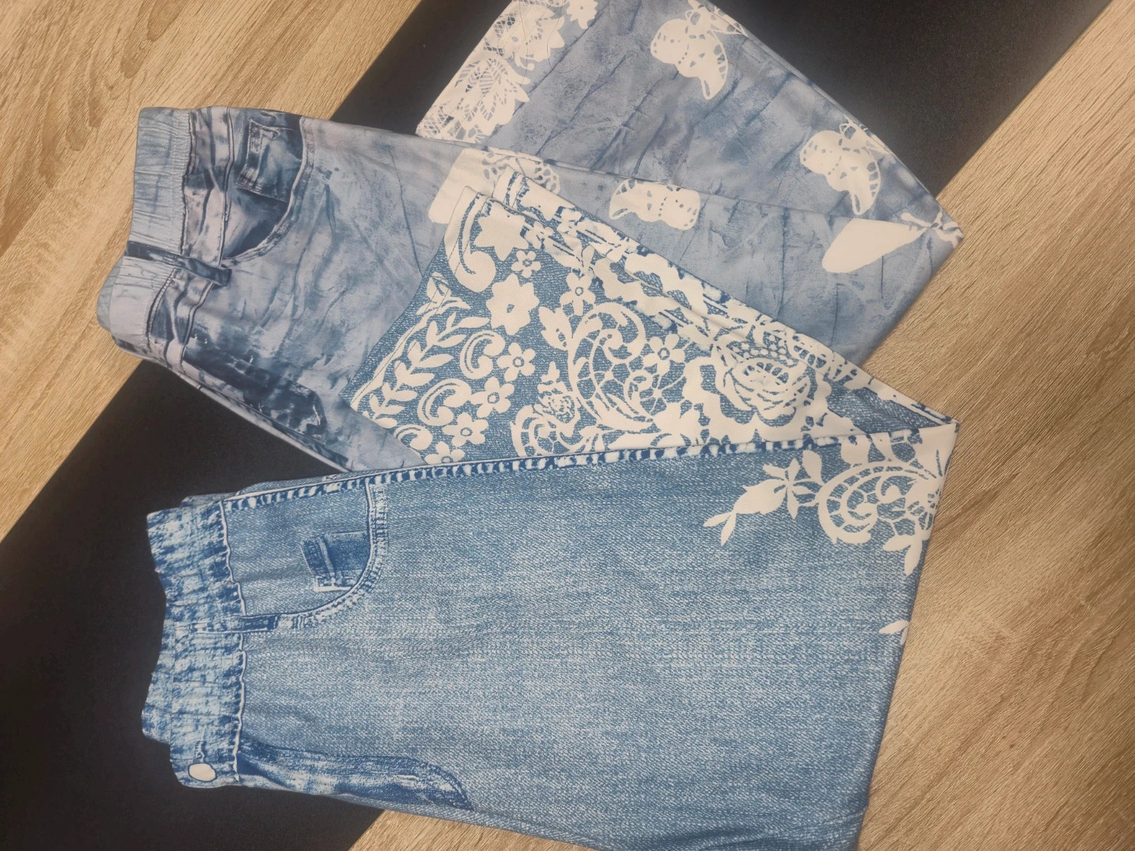 Lot de 2 jeggings / leggings effet denim motifs dentelle et papillons – Vintage Dressing – taille S / 36 / 8 4