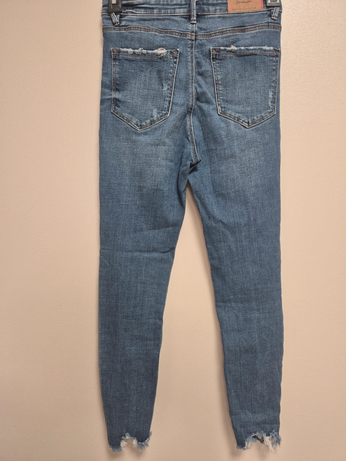 Jeans Stradivarius déchiré taille 38 - très bon état – Stradivarius – taille M / 38 / 10 4