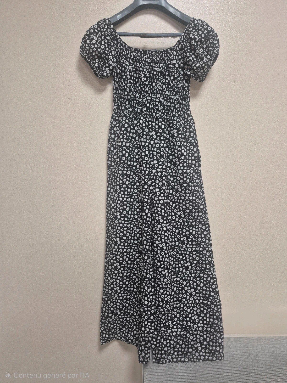 Combinaison kiabi XXS noir a fleur blanche état impeccable – Tendance – taille XXS / 32 / 4