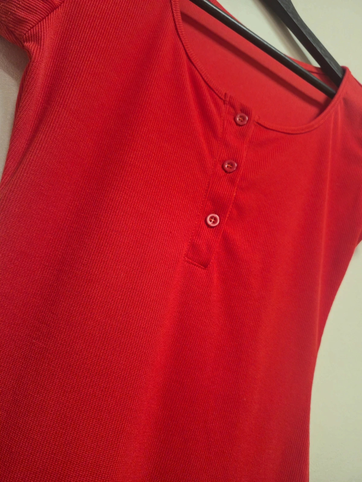 Robe courte rouge cintrée style henley – Tendance – taille XS / 34 / 6 3