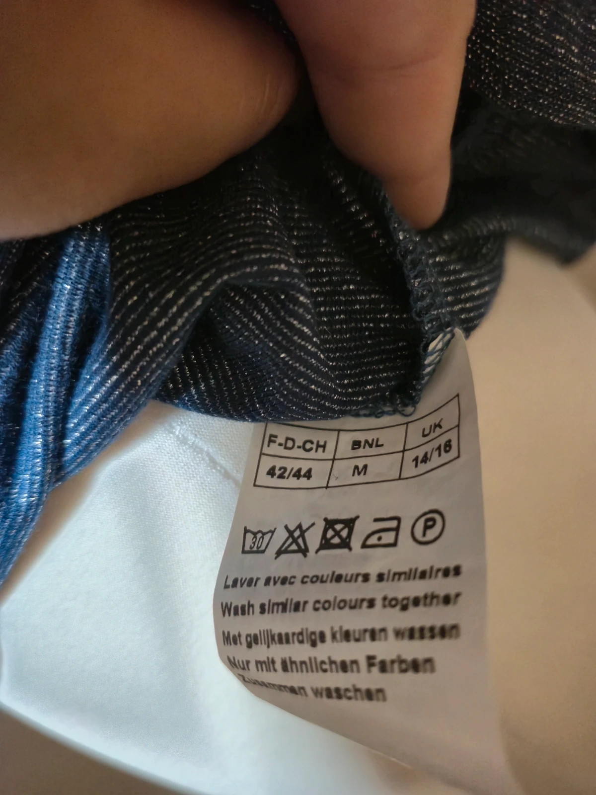 Haut manches courtes bleu pailleté scintillant Happy D by Damart taille 40 42 mais taille petit – Damart – taille L / 40 / 12 4