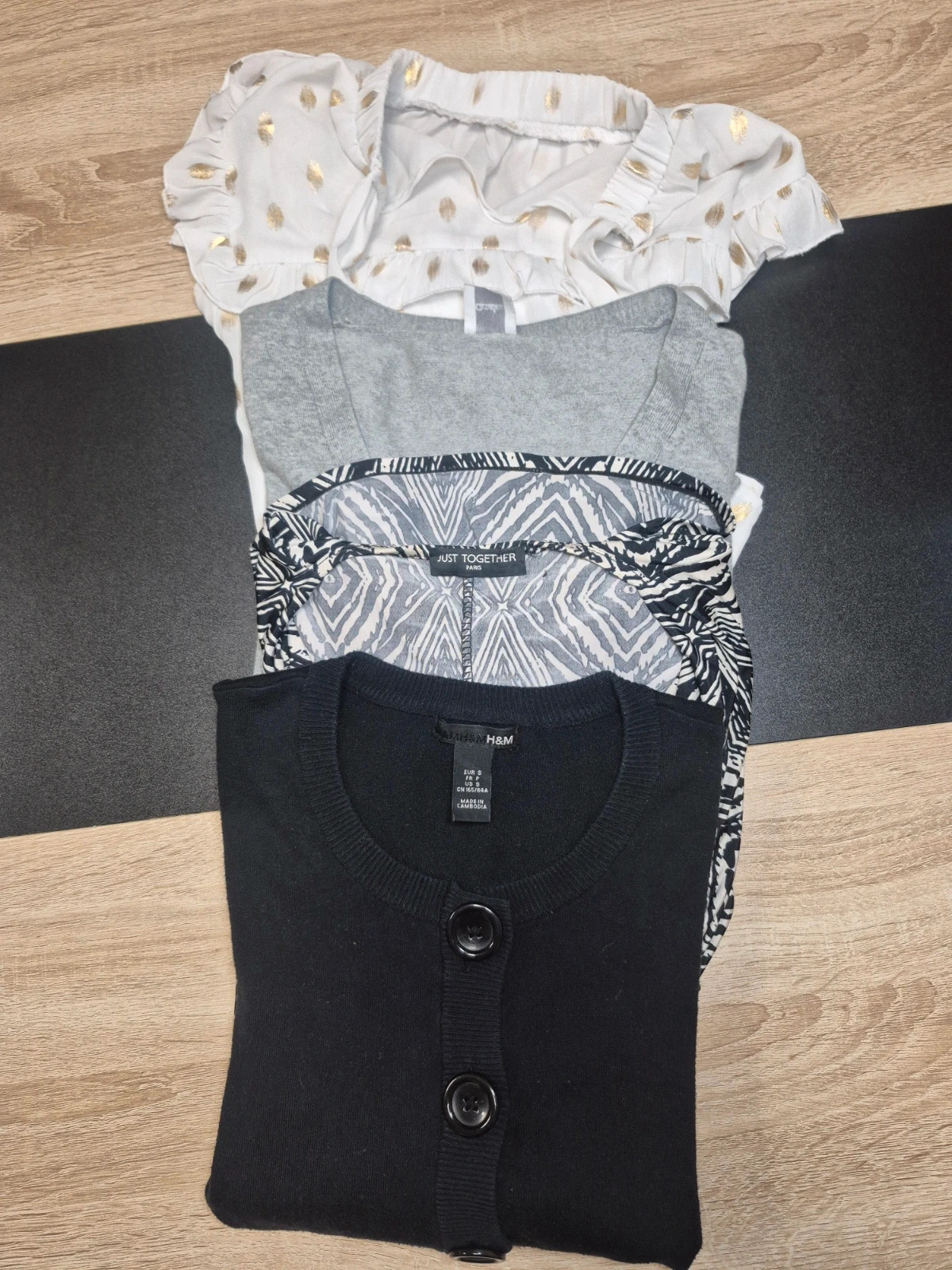 Lot de 4 hauts et gilets femme Taille 36