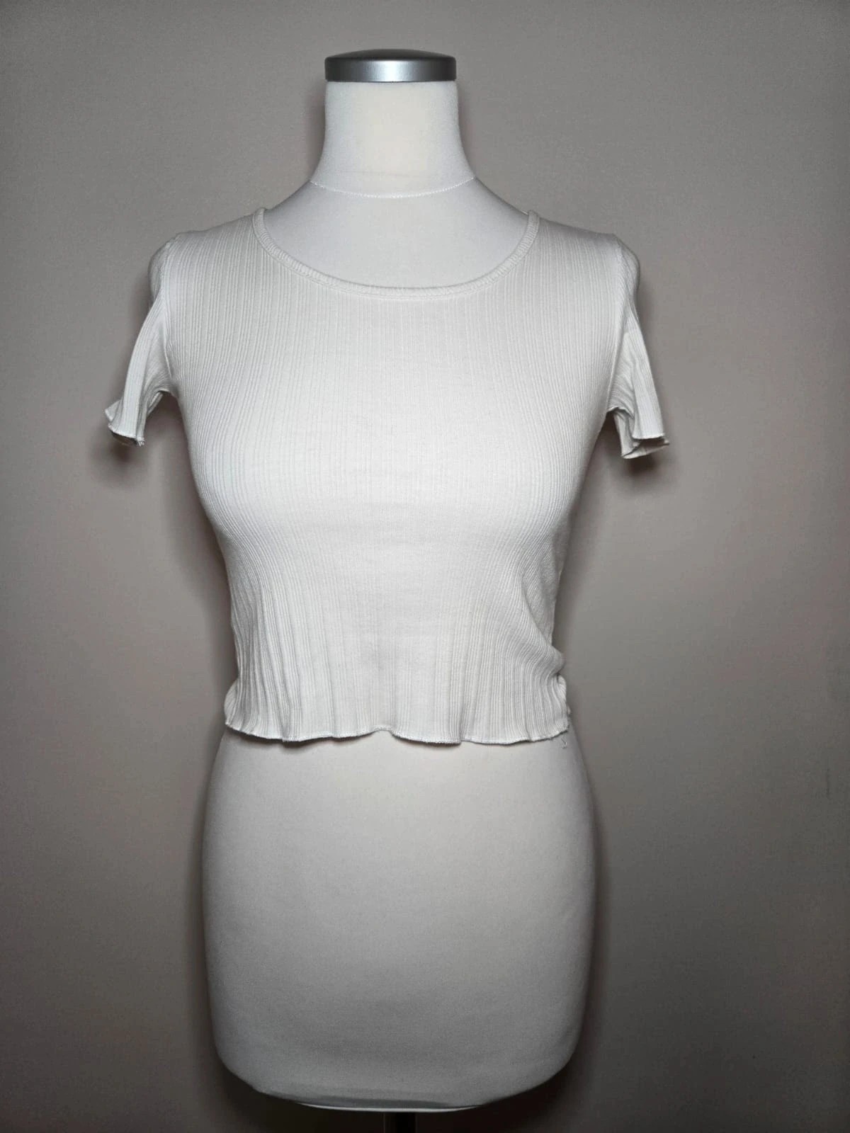T-shirt blanc côtelé crop top dos croisé manches courtes – Shein – taille S / 36 / 8 2