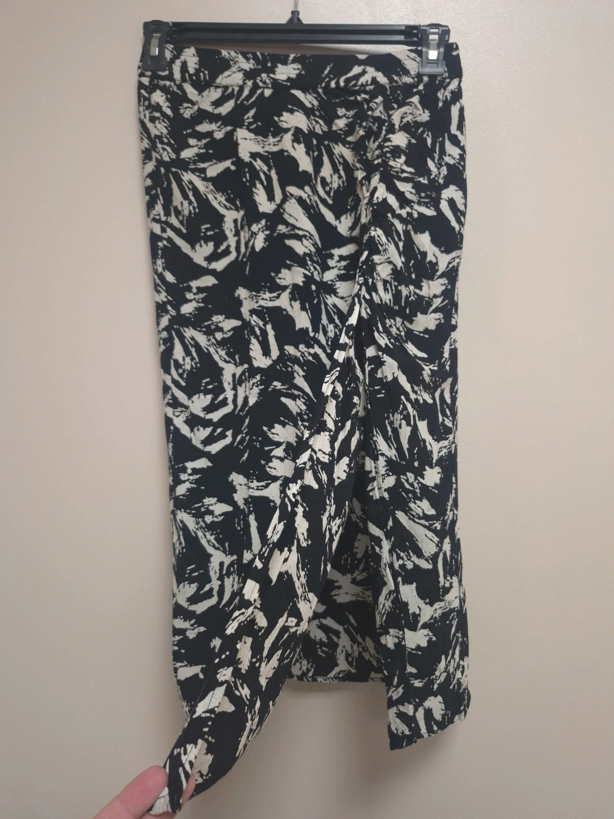 Jupe mi-longue imprimée noir et blanc Vila- Taille 38