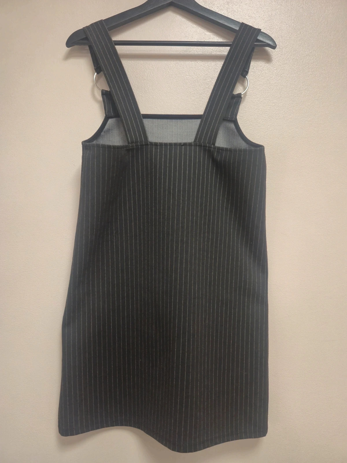 Robe chasuble noir à rayures taille M – Pull & Bear – taille M / 38 / 10 4