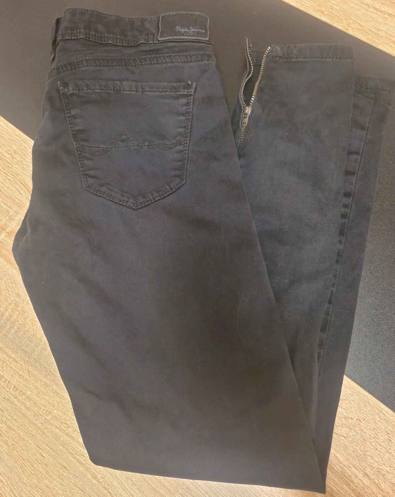 Jean slim noir Pepe Jeans avec zips aux chevilles taille 36 – Pepe Jeans – taille S / 36 / 8 2