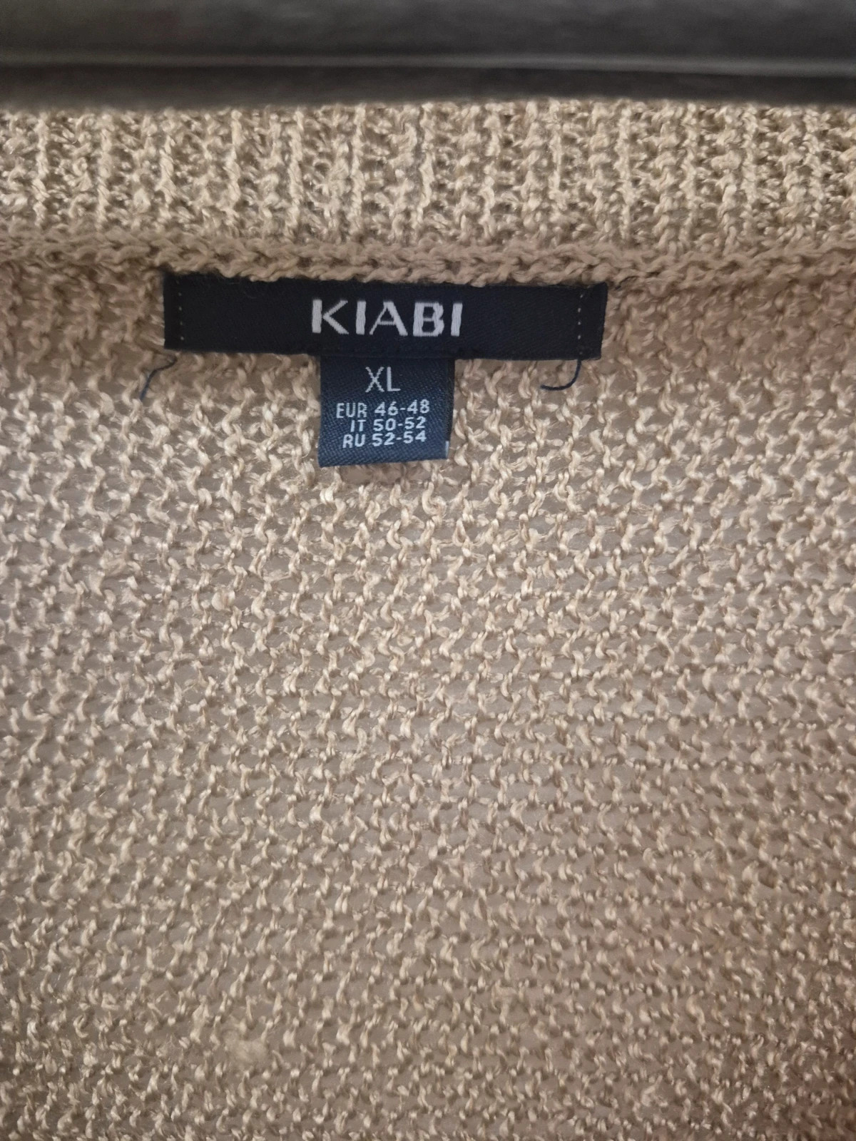 Haut doré – Kiabi – taille XL / 42 / 14 3