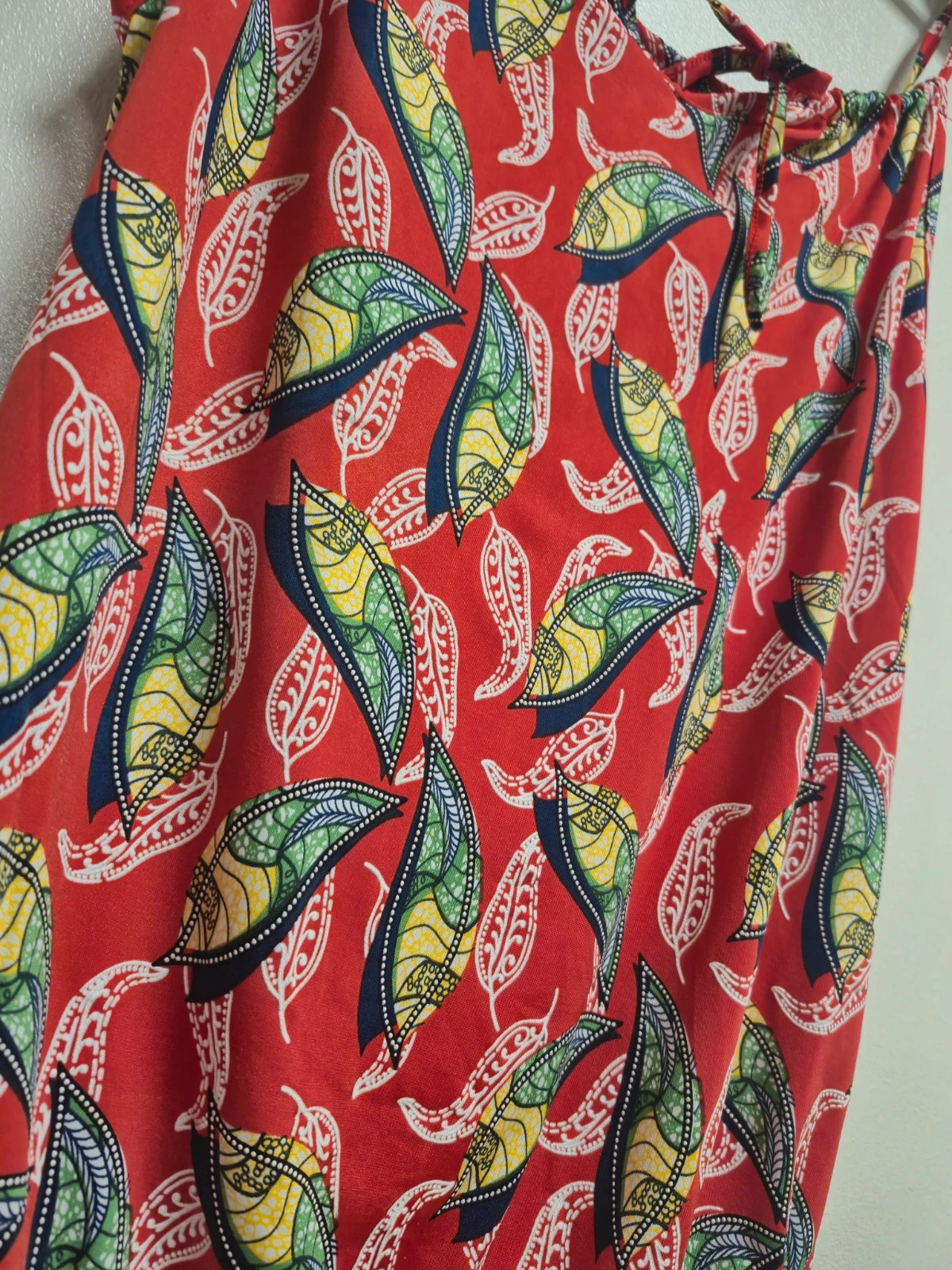 Top rouge à motifs feuilles - Taille Unique – Tendance – taille Taille unique 2