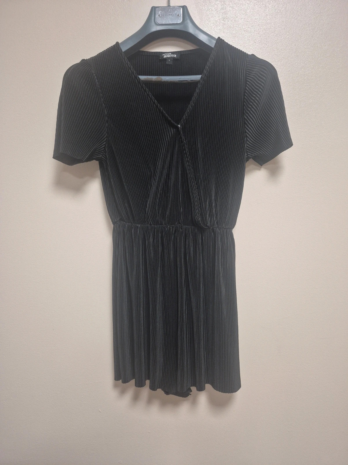 Robe short court noir taille S – Jennyfer – taille S / 36 / 8 2