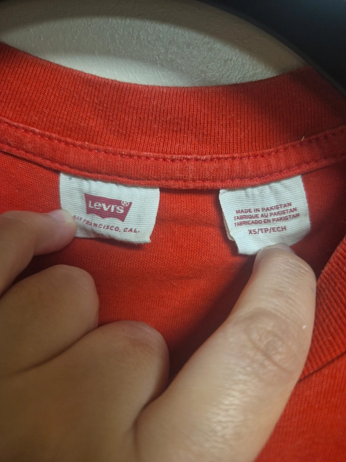 Tee-shirt levis rouge taille XS – Levi's – taille XS / 34 / 6 3