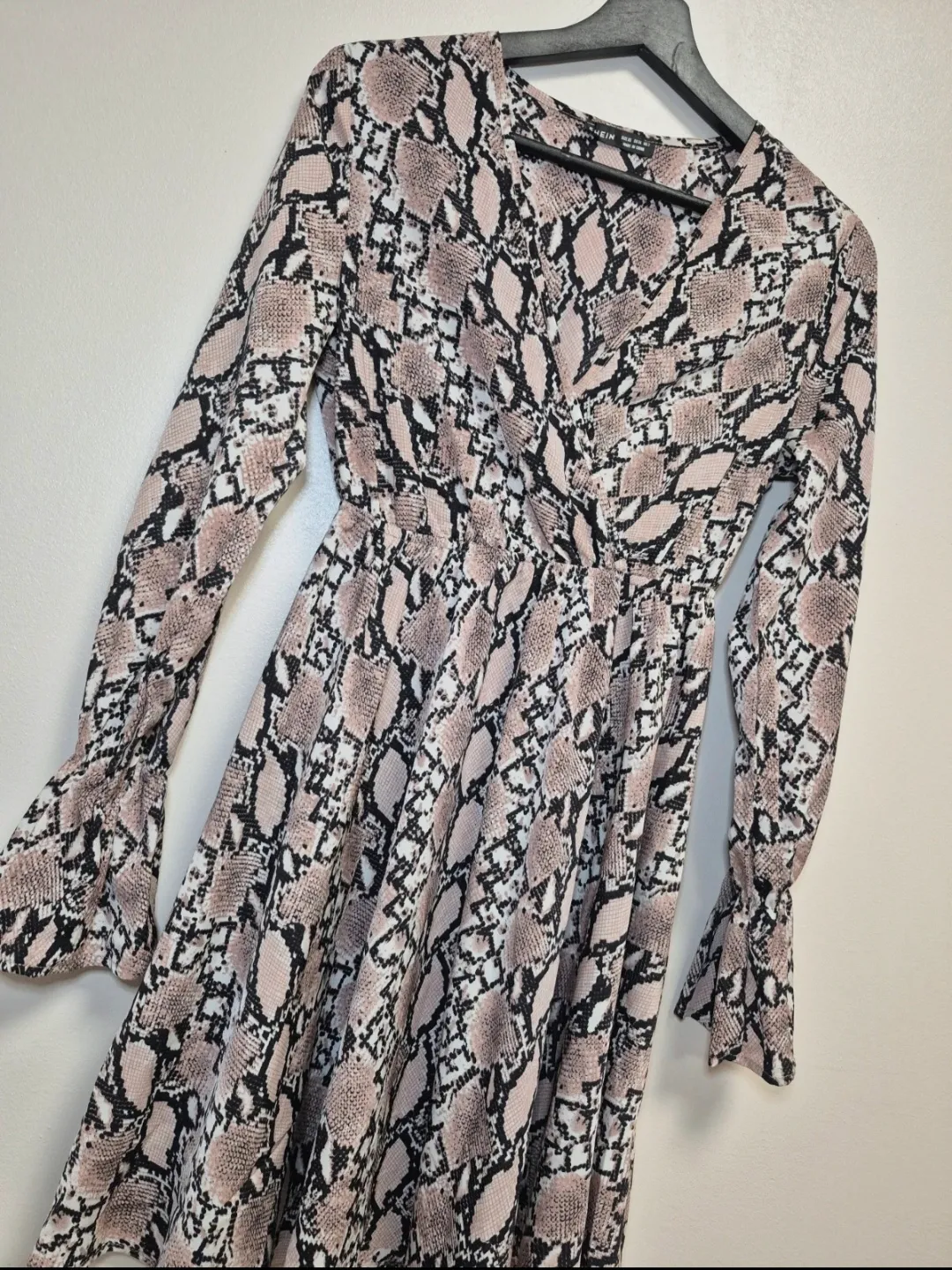 Robe courte Shein motif serpent – Shein – taille XS 2