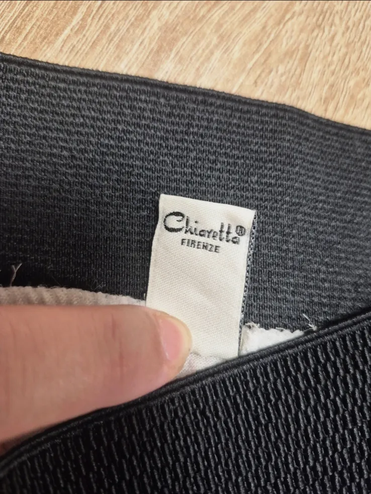 Jupe fluide asymétrique à fleurs Chiaretta – Chiaretta – taille Taille unique 4
