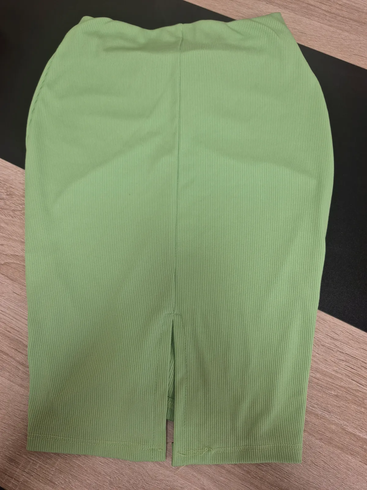 Jupe verte xs – GG luxe – taille 34 4