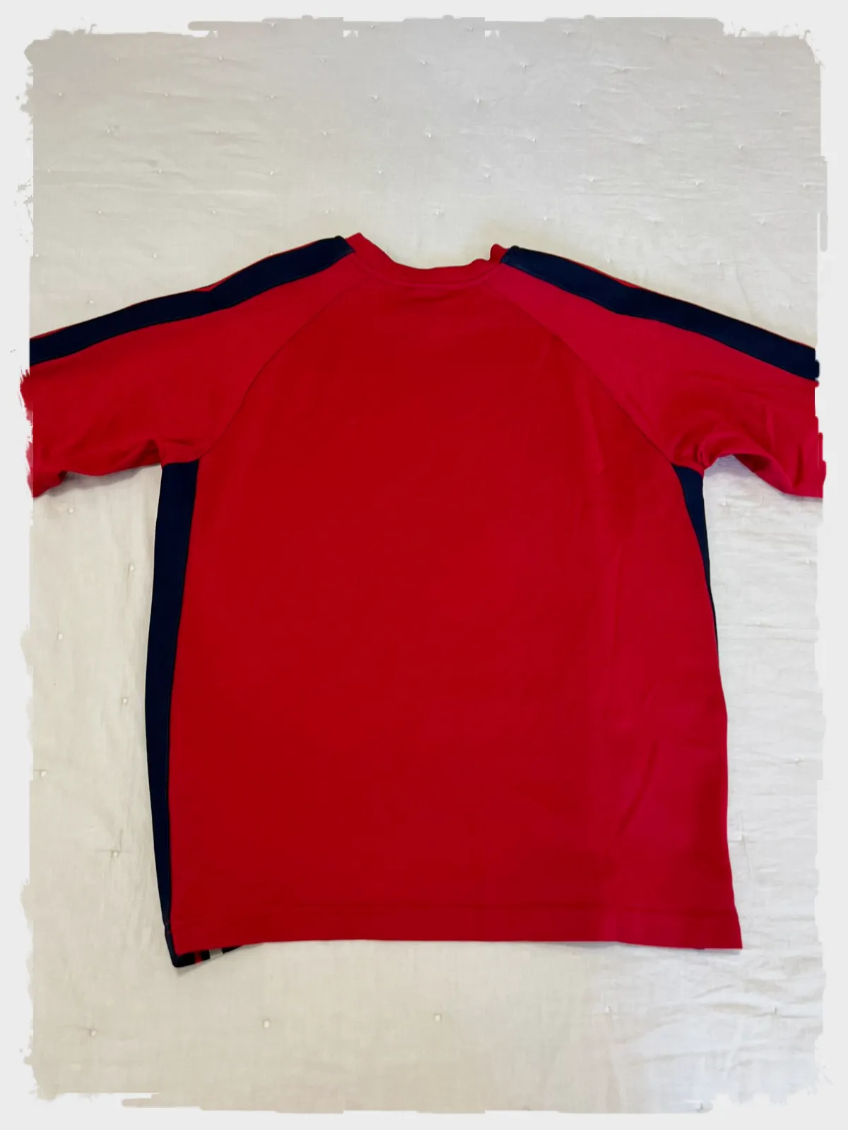 T-shirt Nike rouge à bandes latérales – Nike – taille S 2
