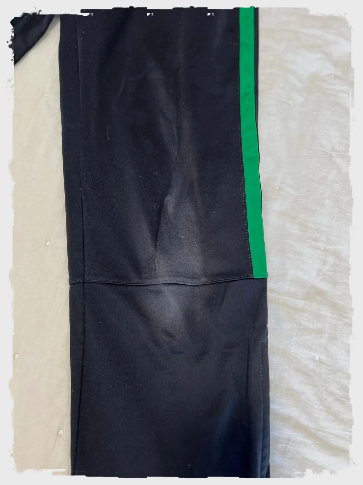 Pantalon Nike noir bande verte - Taille M – Nike – taille M 8