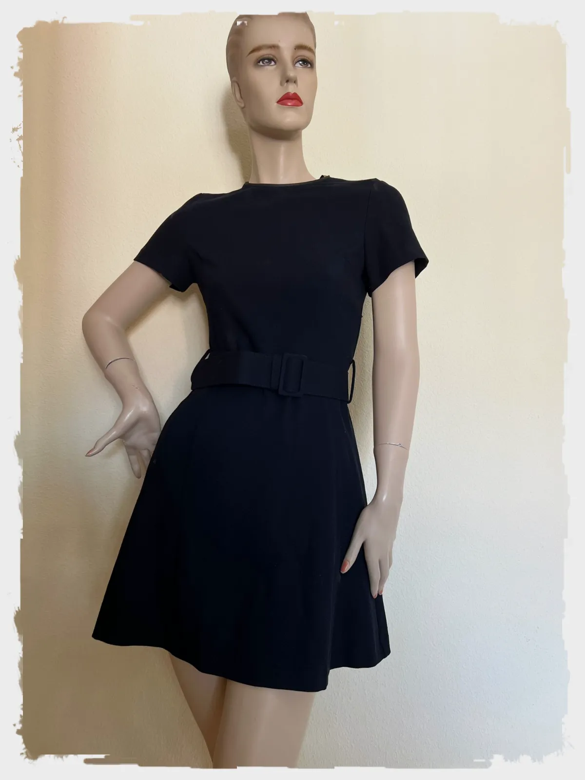 Robe courte noire avec ceinture XS – Zara – taille XS 3