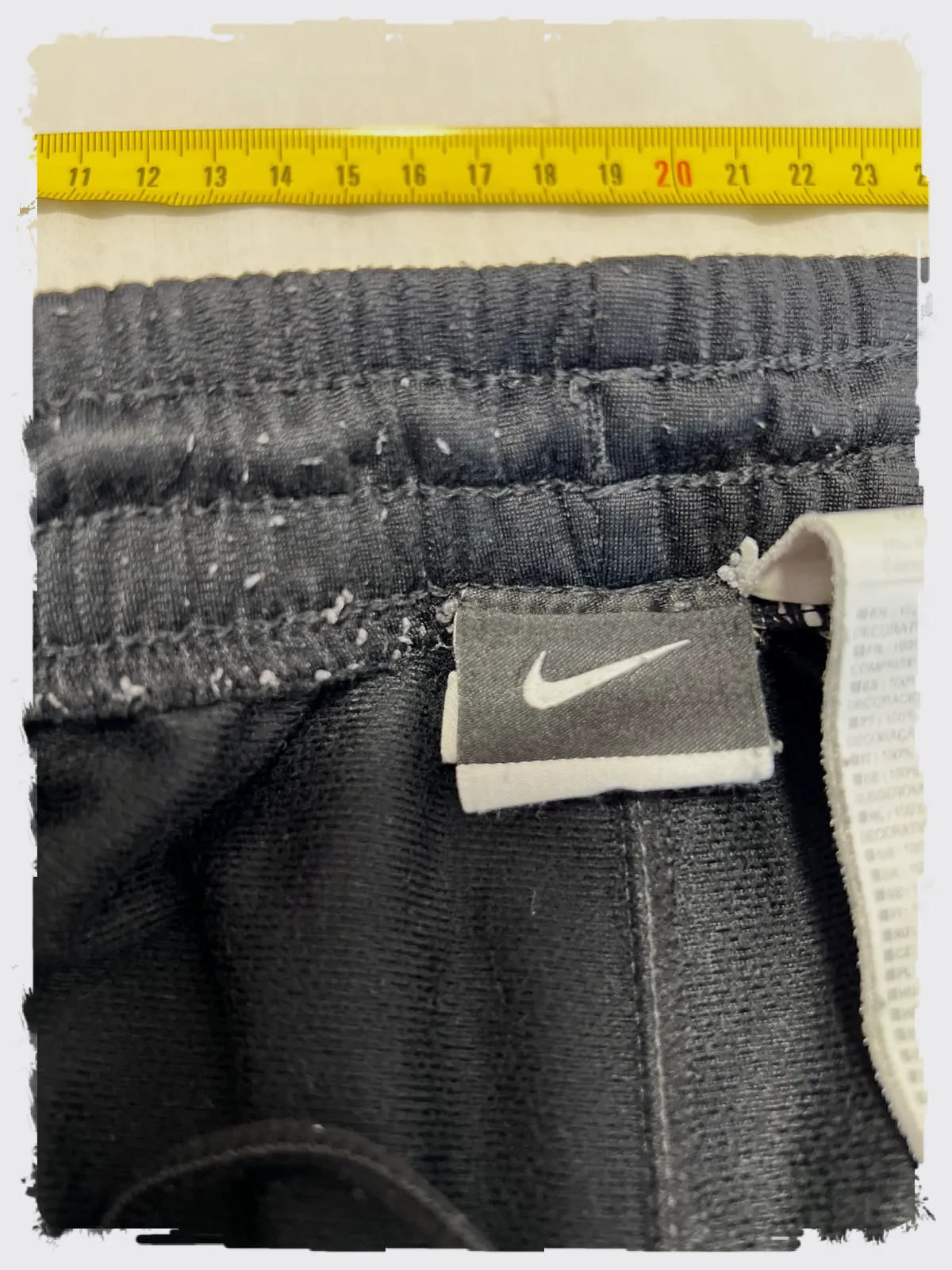 Pantalon Nike noir bande verte - Taille M – Nike – taille M 4
