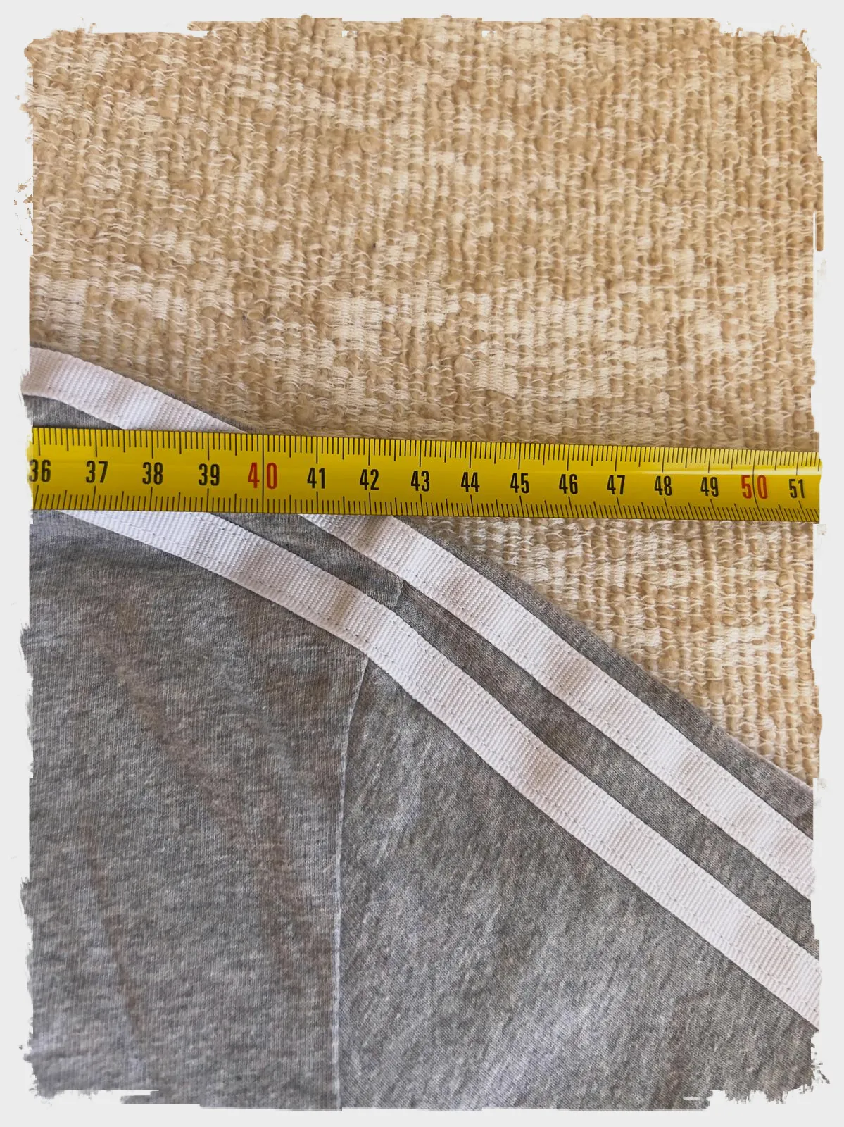 T-shirt Adidas gris à bandes – Adidas – taille S 6