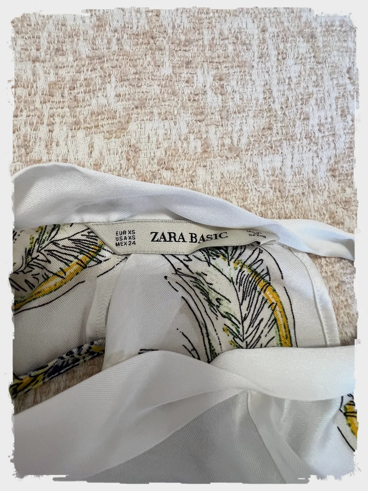 Blouse T-shirt imprimé fleuri jaune & blanc Zara - Taille XS – Zara – taille XS 3