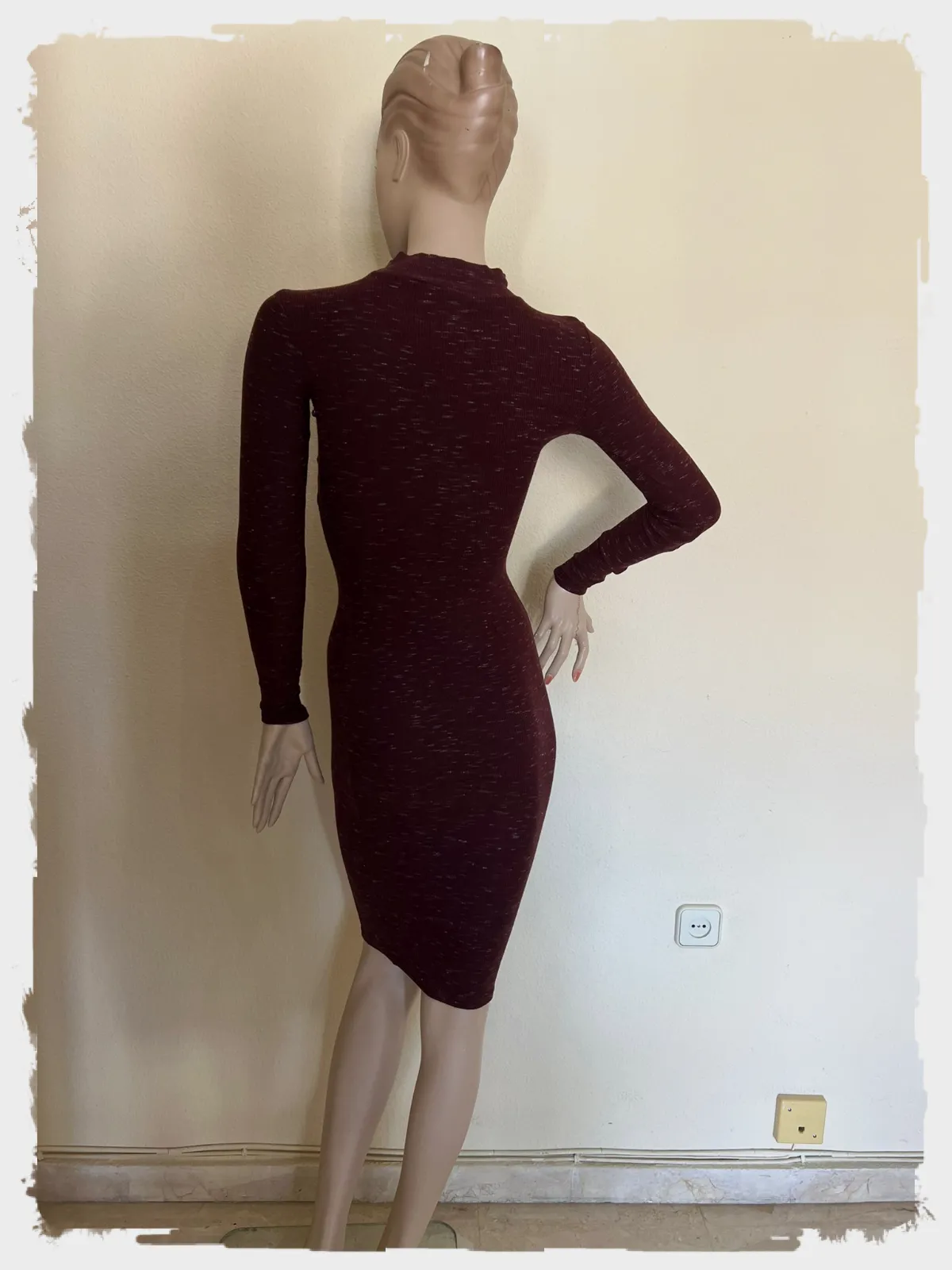 Robe moulante mi-longue bordeaux chiné – Pull & Bear – taille S 4
