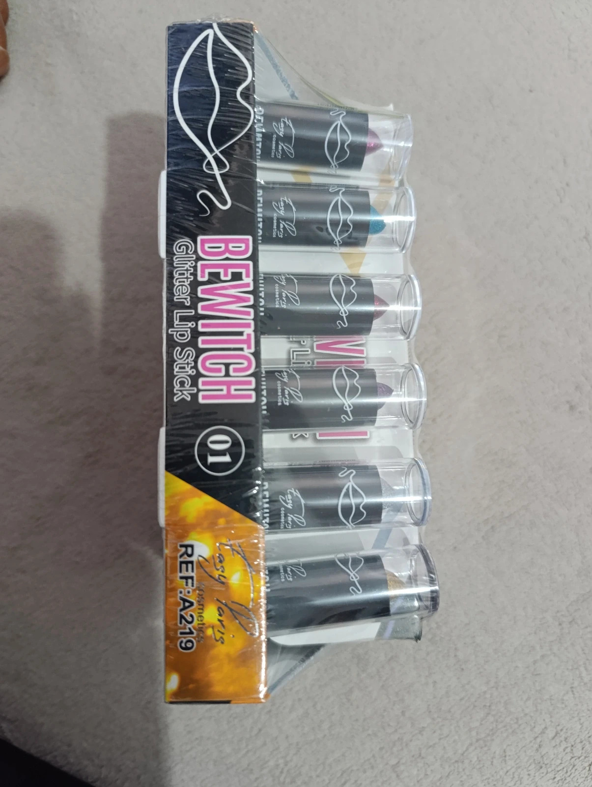 Labial con purpurina/glitter de Easy Paris Cosmetics – Berwich 3