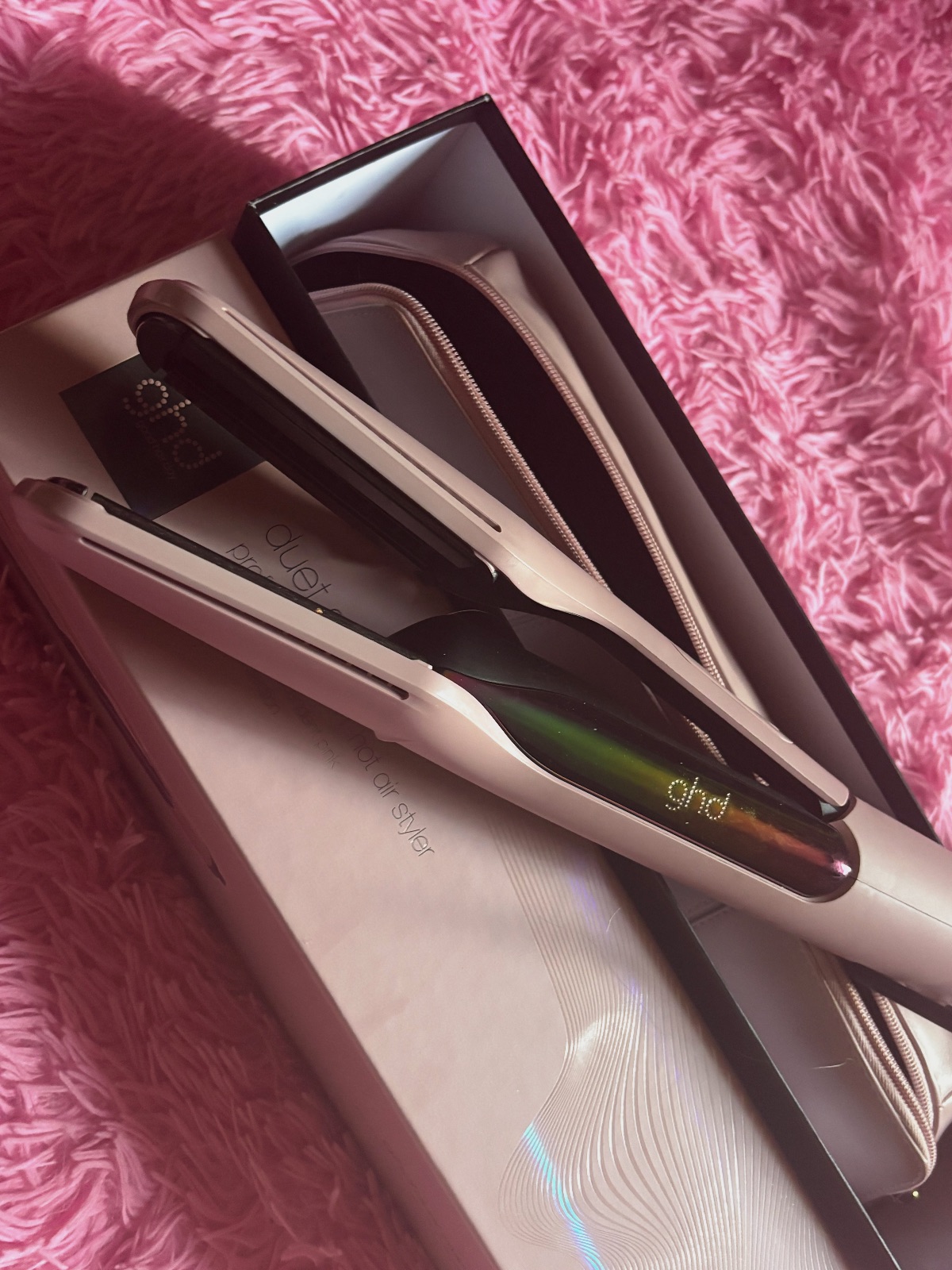 Lisseur styler ghd Duet Style rose avec pochette – ghd 2