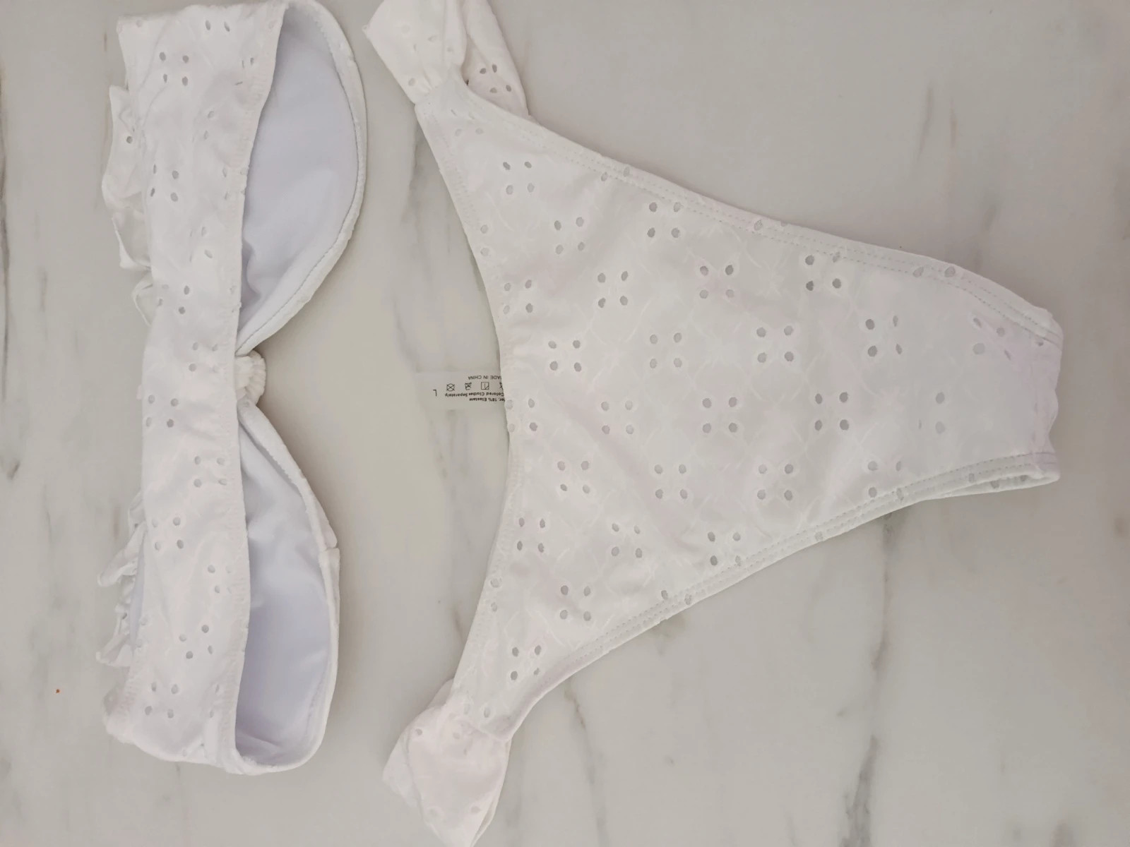🧡Je vends ce maillot de bain deux pièces blanc🧡 – taille L / 40 / 12 2