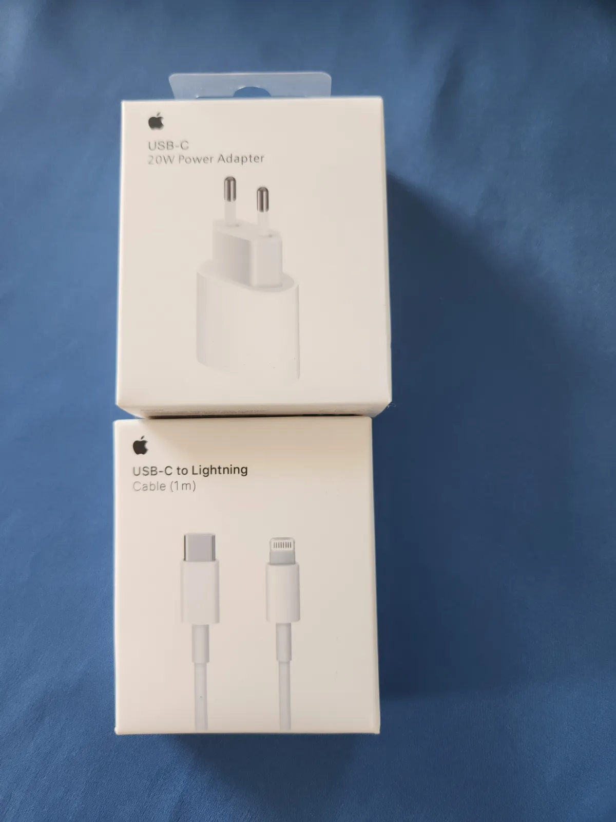Apple USB-C 20W Power Adapter + câble