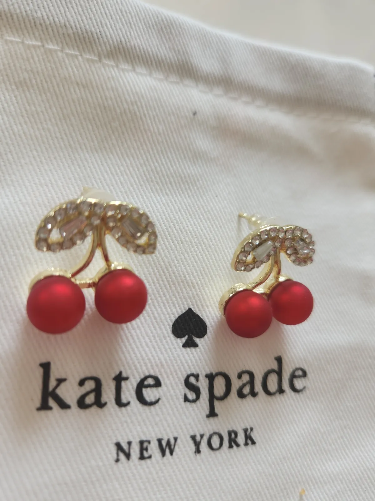 Boucles d'oreilles Kate Spade cerises rouges 2