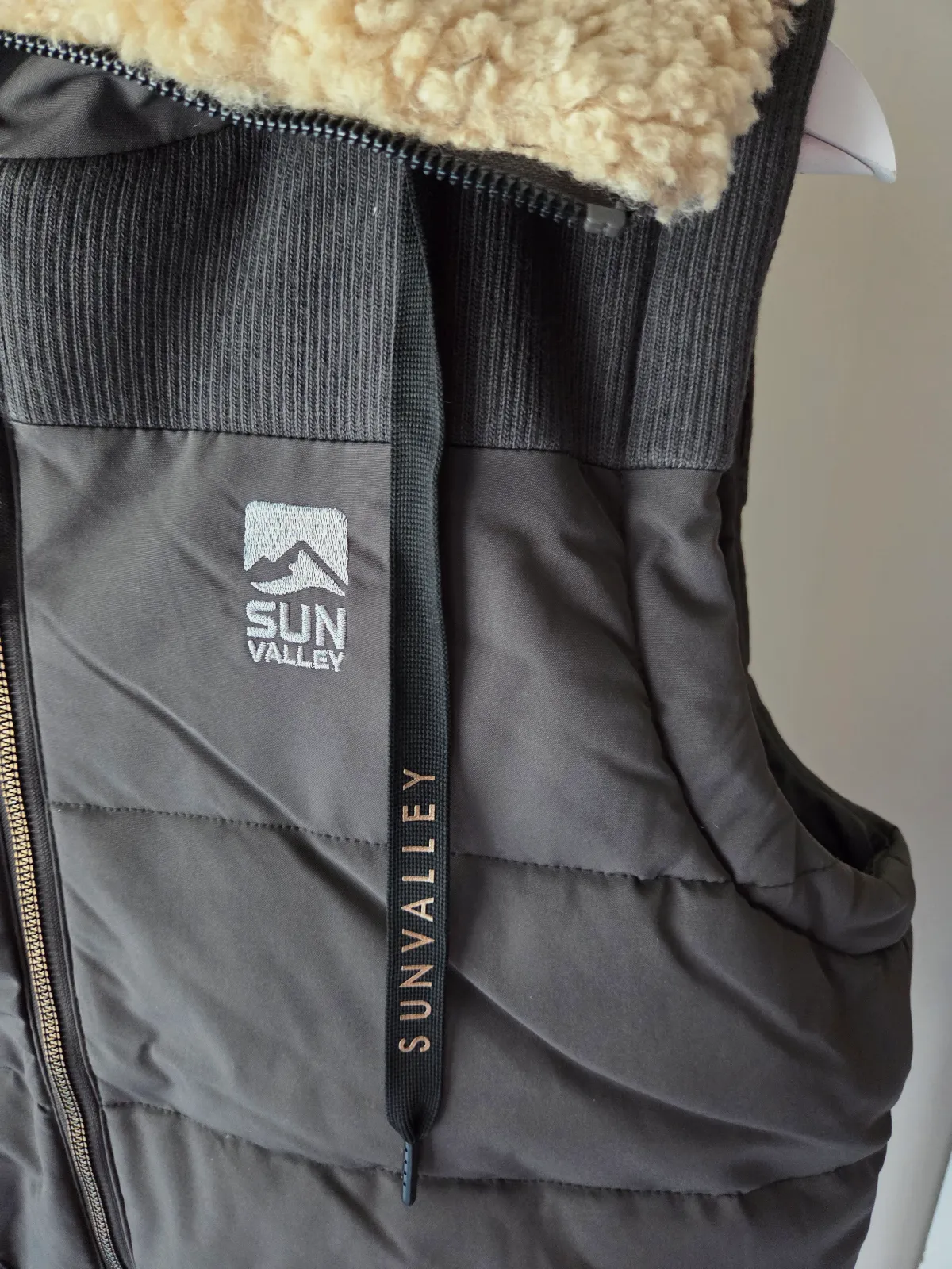 Doudoune sans manches Sun Valley Neuve Taille L – Sun Valley – noir – taille L 4