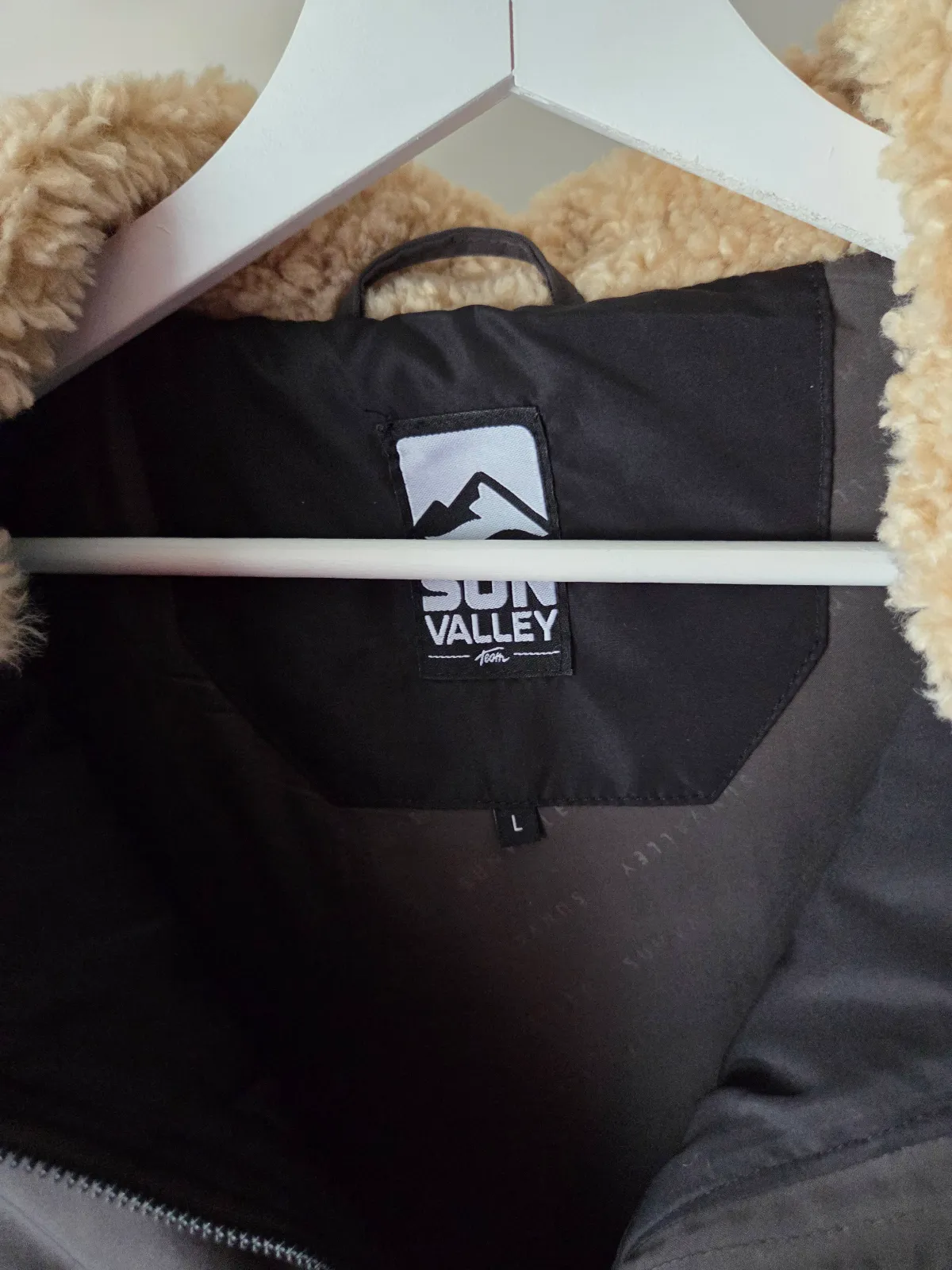 Doudoune sans manches Sun Valley Neuve Taille L – Sun Valley – noir – taille L 7