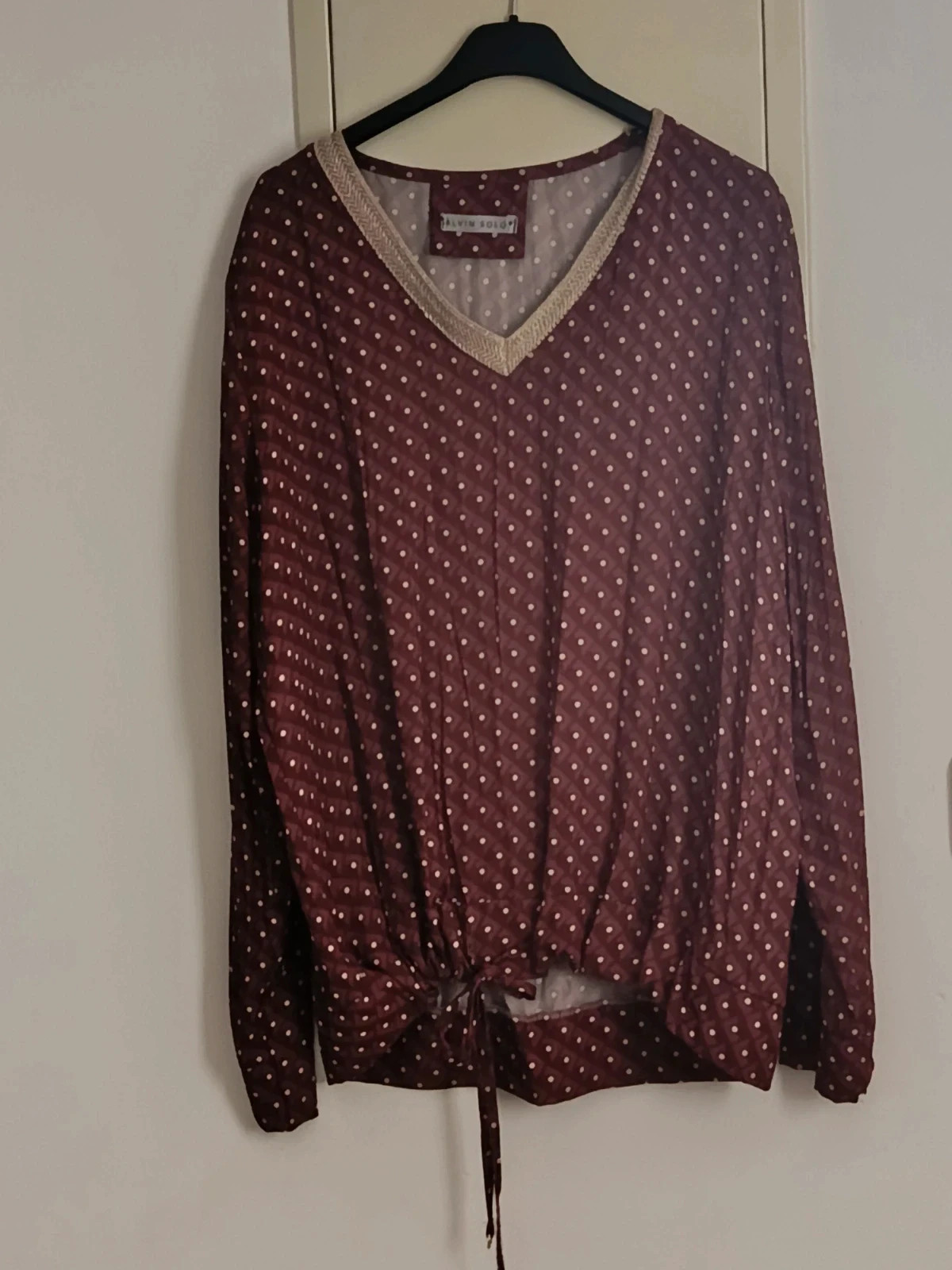 Blusa Elegante Alvin Solo – Estampado Geométrico y Lunares🔥🔥 – Alvin Solo – taille L / 40 / 12