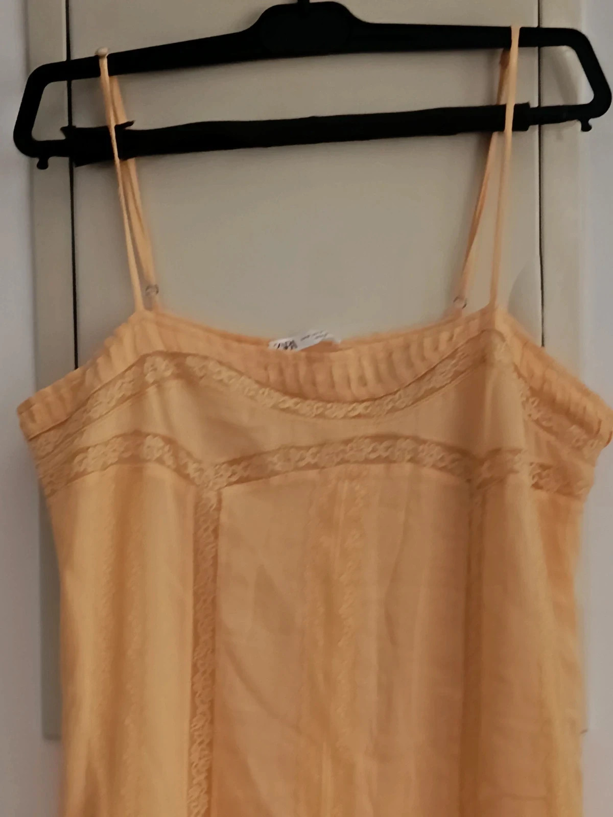Espectacular vestido lencero de Zara en tono amarillo pastel🔥🔥 – Zara – taille M / 38 / 10 2