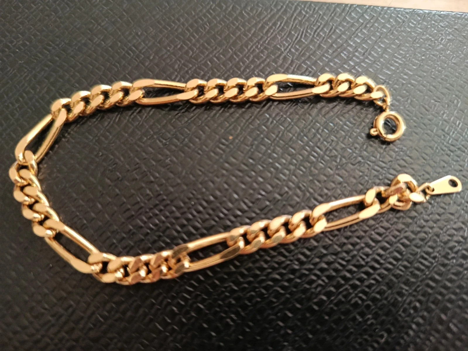 Pulsera de Cadena Estilo Figaro Baño de Oro 18K🔥🔥