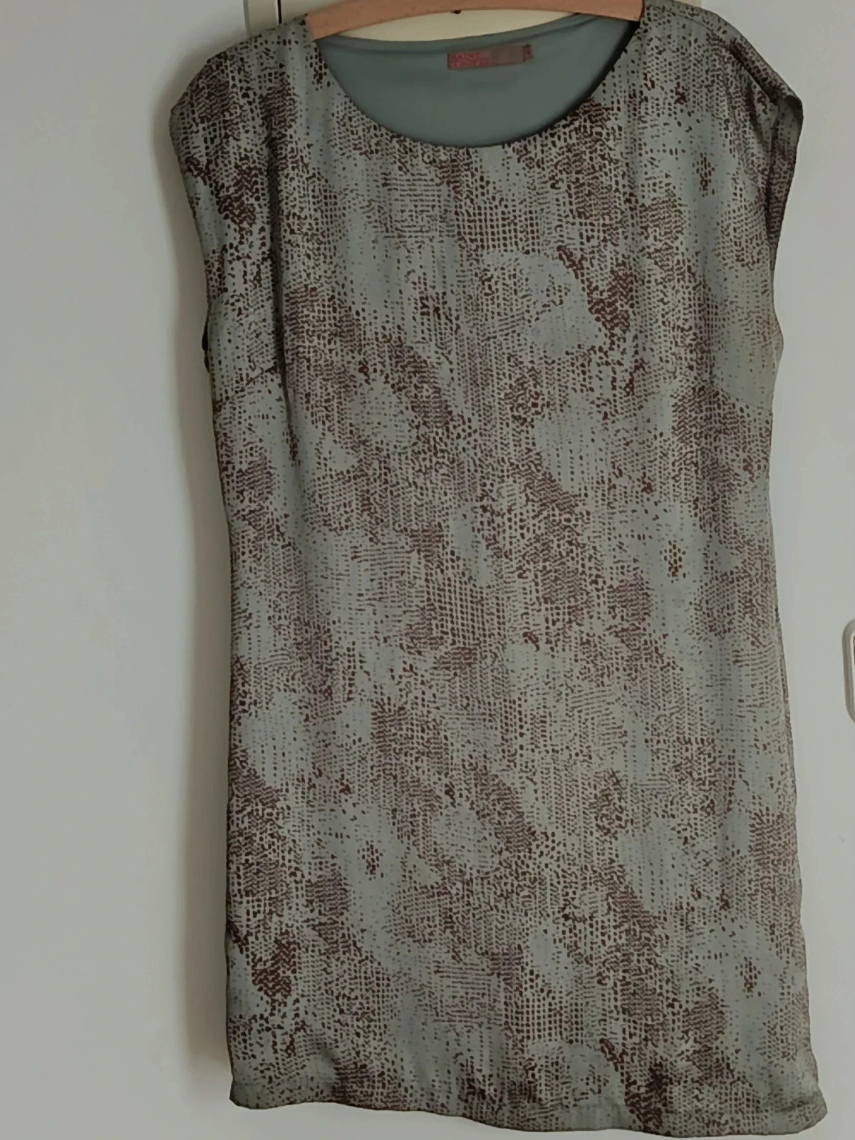 Vestido Saint Tropez Estampado Animal Print sedoso 🔥🔥 M