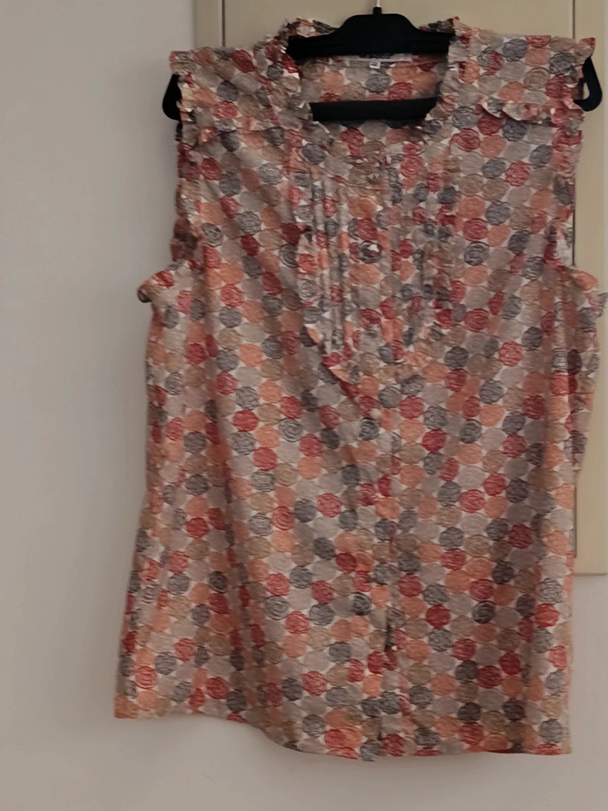 Blusa estampada con volantes VAN-DOS 🔥🔥