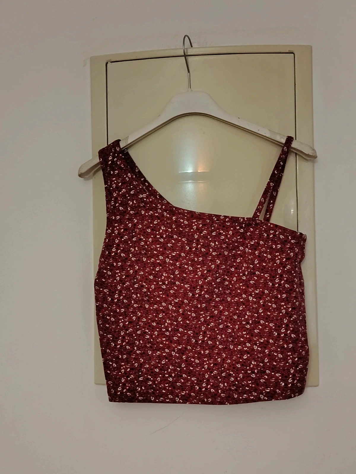 Top asimétrico floral Benetton 11-12 años 🔥🔥