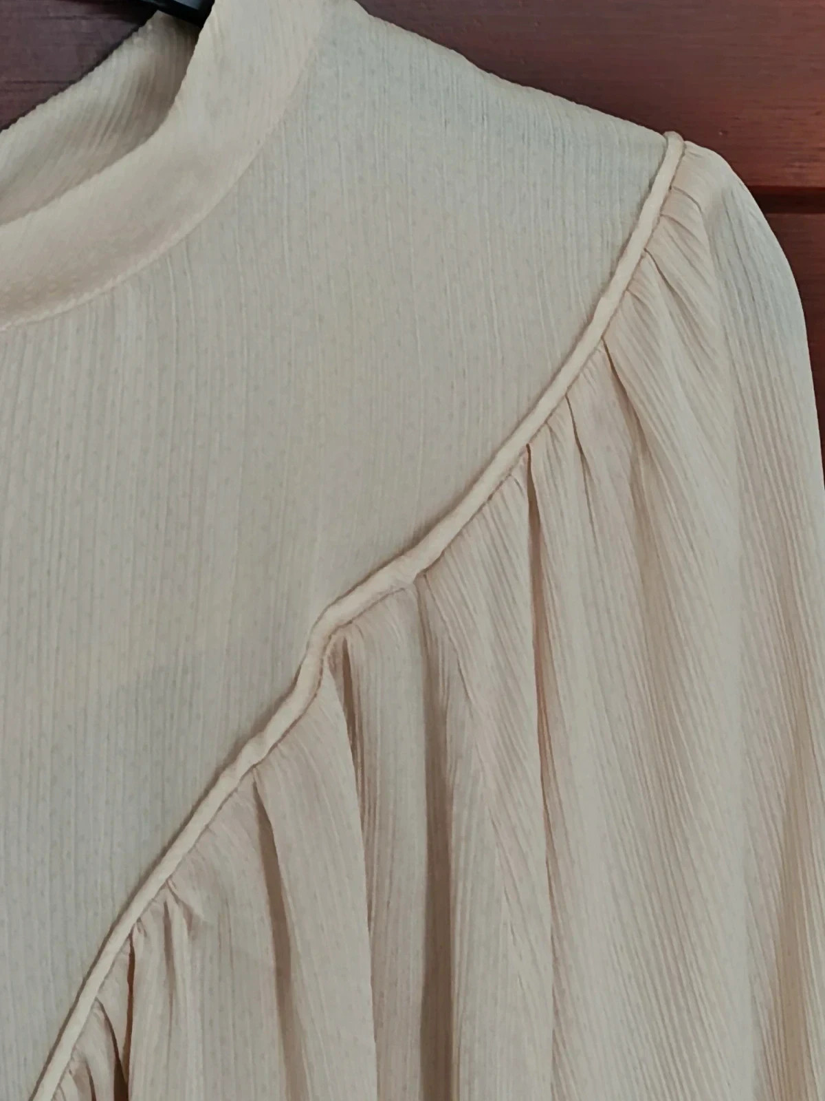 Blusa Romántica Cortefiel Color Crema con Mangas Abullonadas🔥🔥 – Cortefiel – taille M / 38 / 10 2